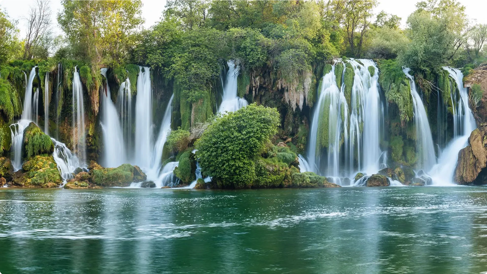Bosnia and Herzegovina 16