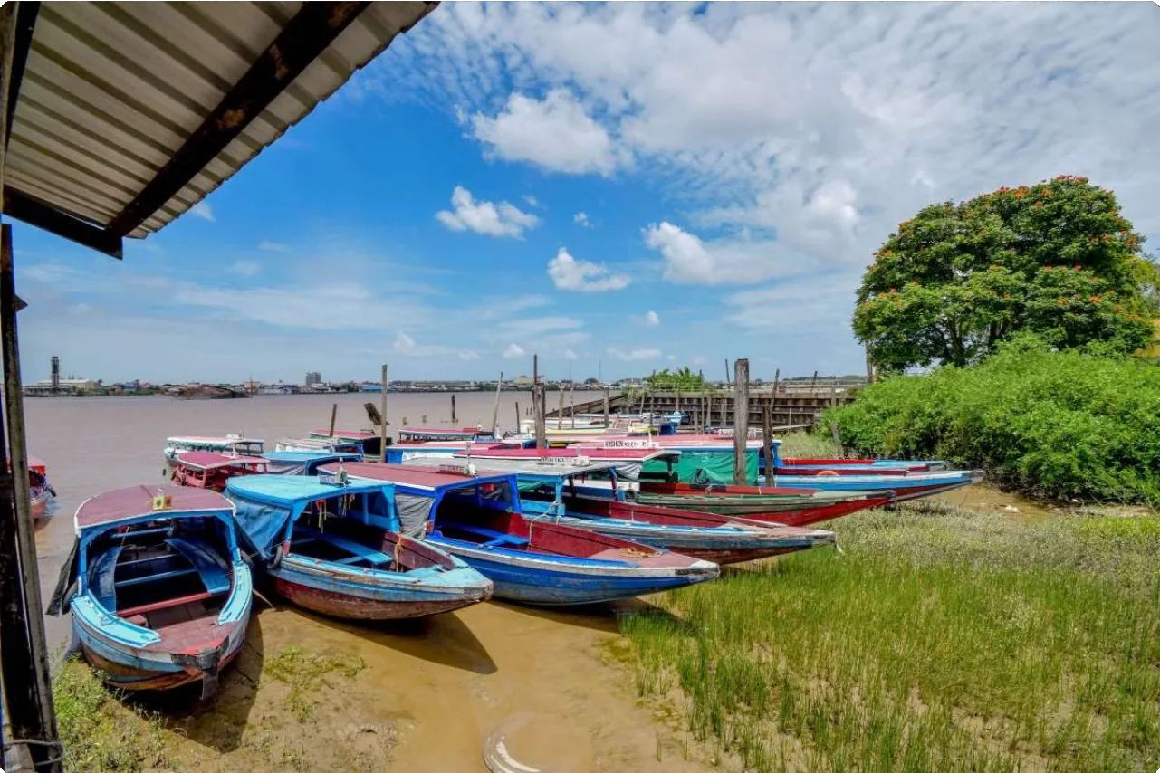 Suriname 21