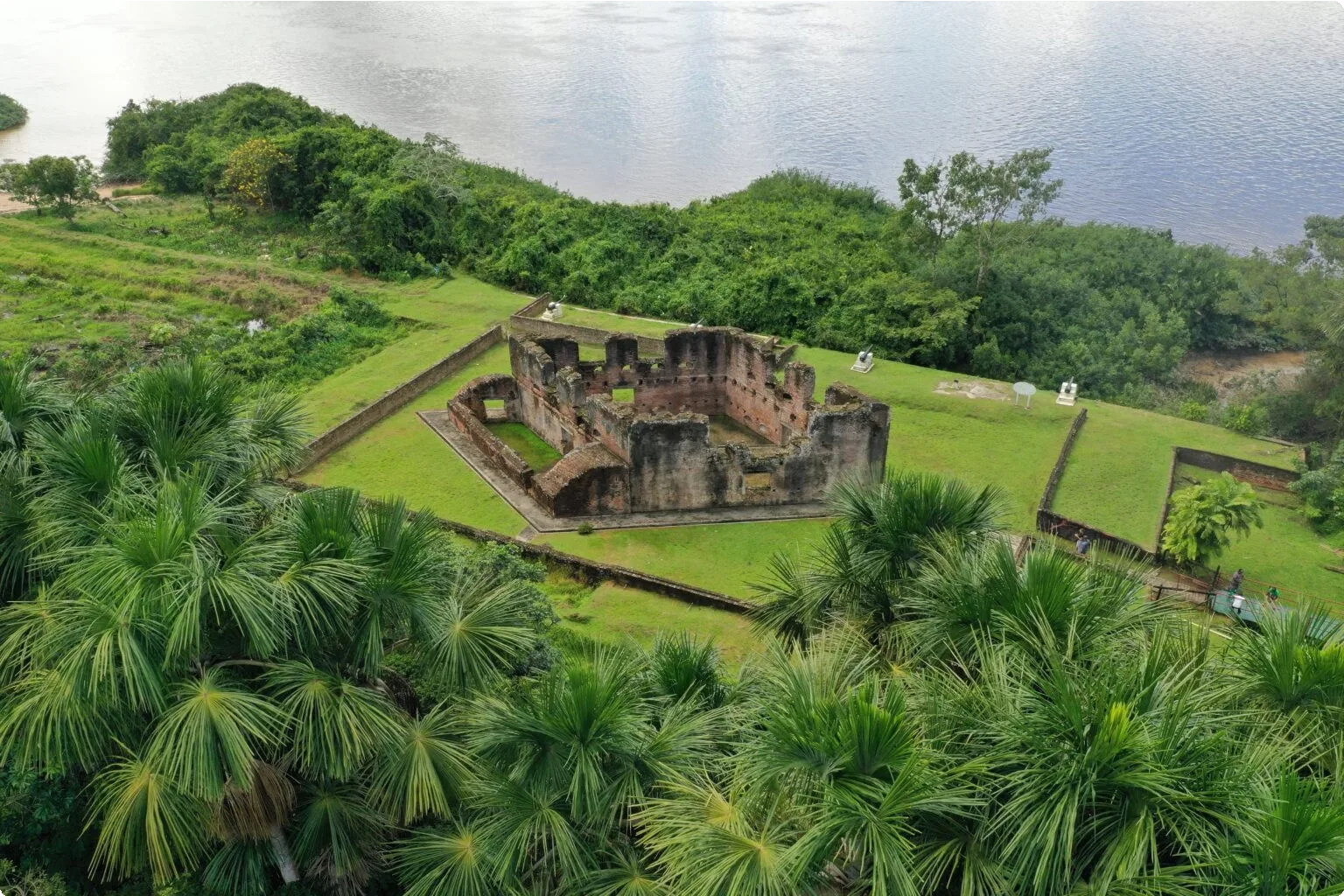 Suriname 23