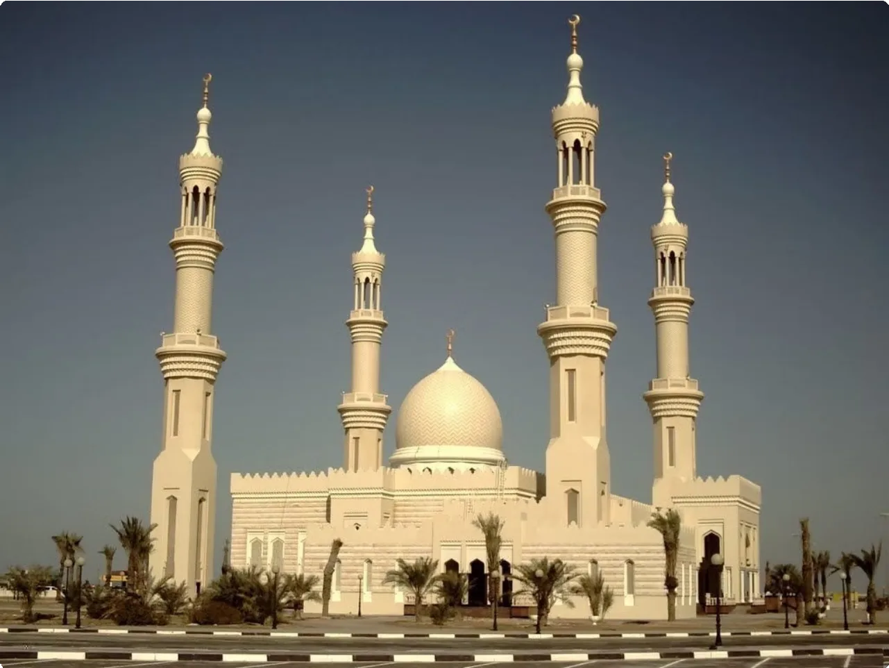 United Arab Emirates 13